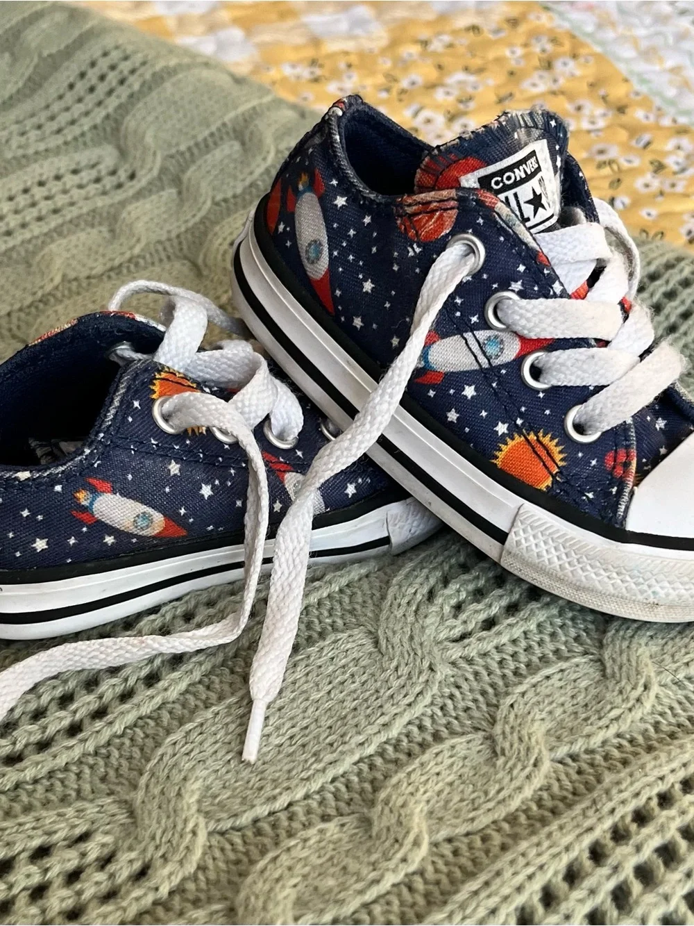 Converse Kids Navy Rocket Print Low-Top Sneakers with White Laces
